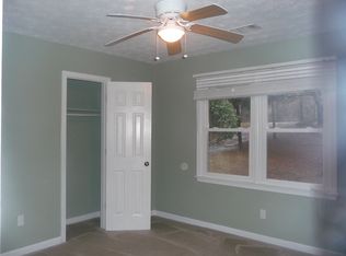 784 Hickory Ridge Rd, Lilburn, GA 30047