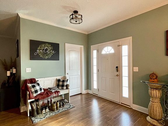 2nd image of 347 Harlee Ln