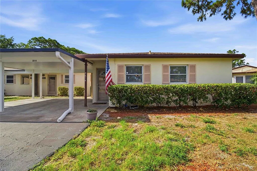 2 bed, 2.0 bath, 934 sqft, $2,150 — Photo 2