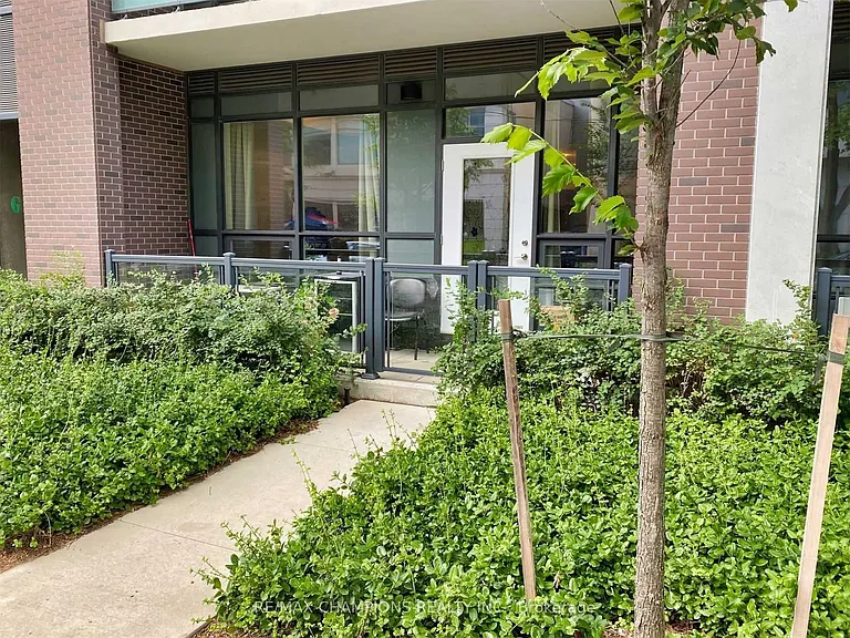 460 Adelaide St E #103 — Photo 14