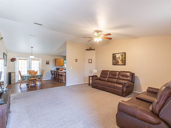 2nd image of 1603 Derrick Dr
