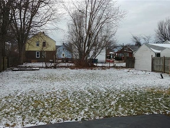 3rd image of 80 Allegany St