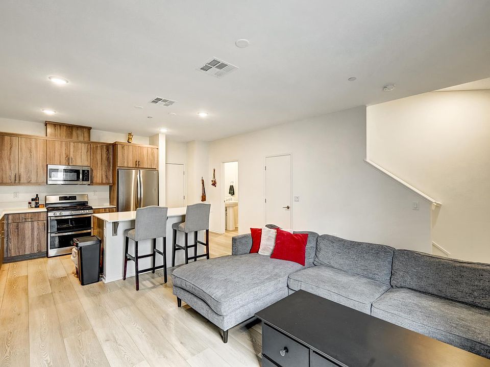 35538 Orchard Trails Fallbrook CA Zillow