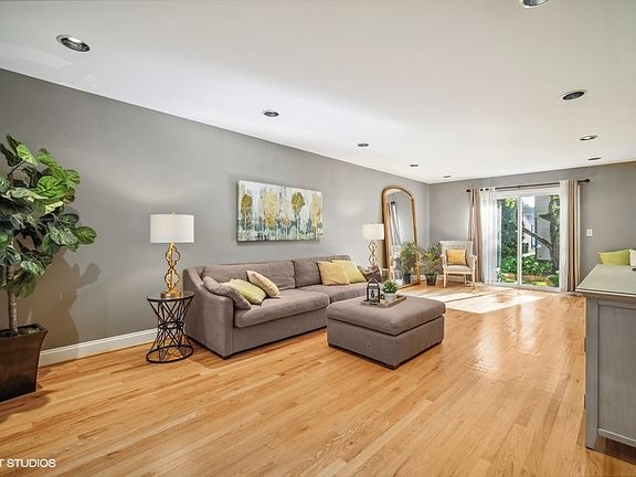 3rd image of 2542 Brian Dr