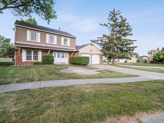 3rd image of 6275 Botsford Ct