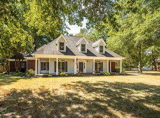 9825 Woodland Run Ln, Cordova, TN 38018