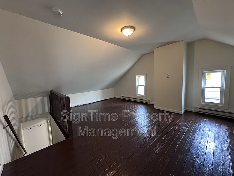 627 N Mulberry St — Photo 26