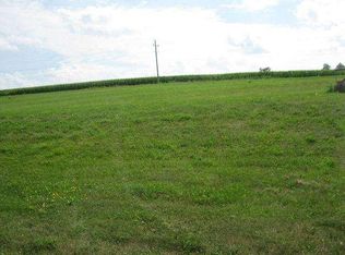 111 Seybold Dr, Eden, WI 53019