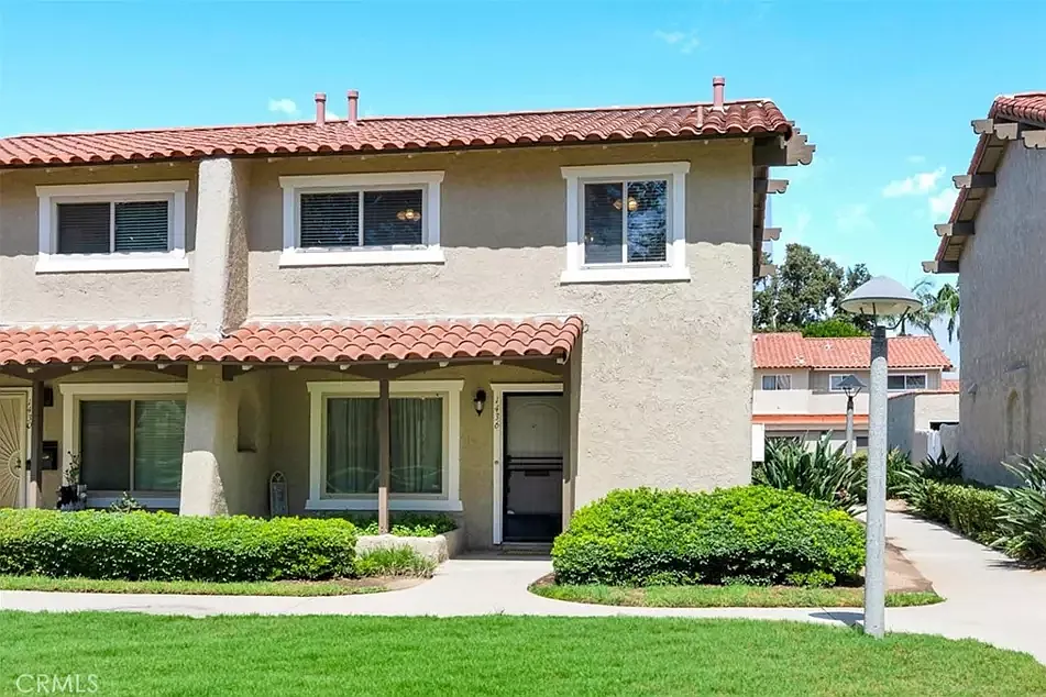 3 bed, 2.5 bath, 1407 sqft, $3,750 — Photo 1