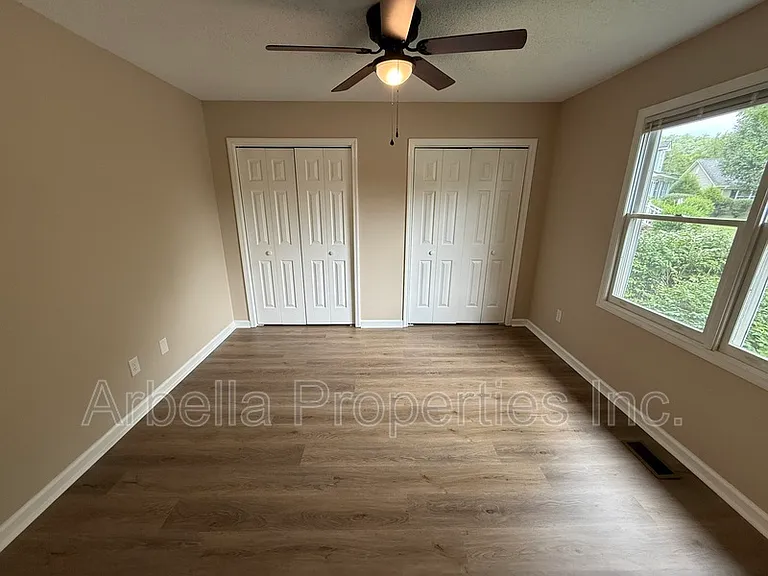117 Rowe Ln #5 — Photo 14