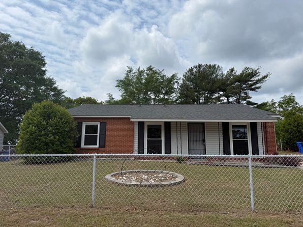 5523 Livingston Dr
