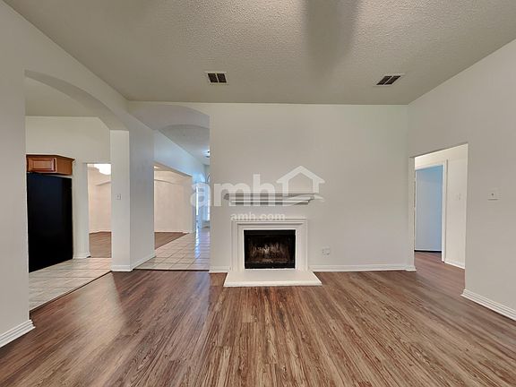 4th image of 7604 Southbridge Ln