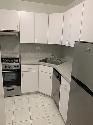 Rented by Punia & Marx Inc. | media 4