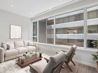 1177 Hornby St #410, Vancouver, BC V6Z 2E9