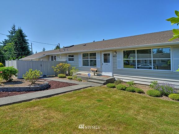 2nd image of 425 50th Street SW