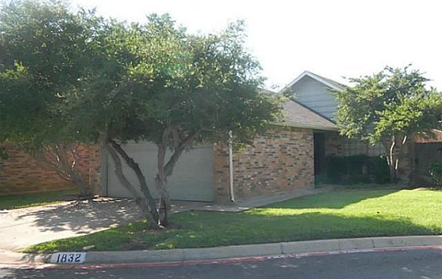 1st image of 1832 Maplewood Trl