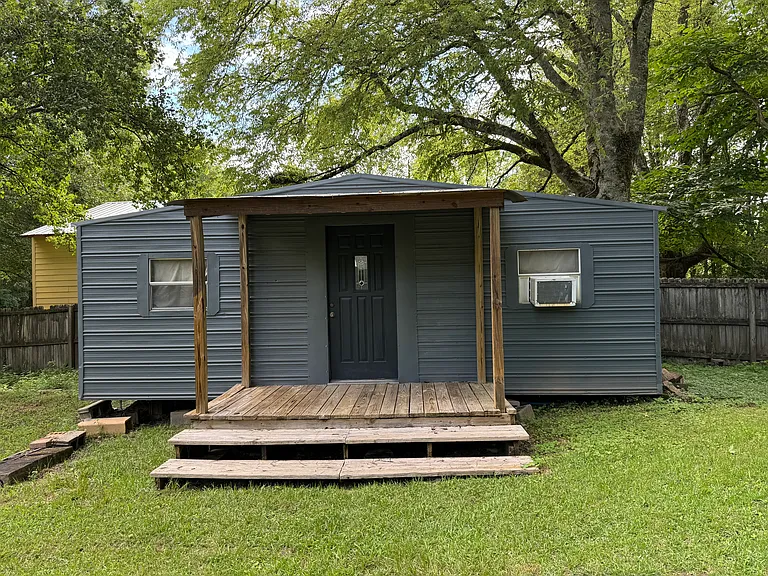75 Cross Way — Photo 3