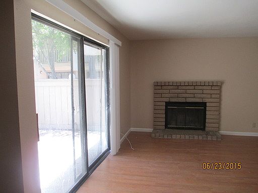 2nd image of 1109 W Cypress Ave APT I