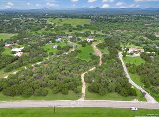 2504 River Bluff Cir, Pipe Creek, TX 78063