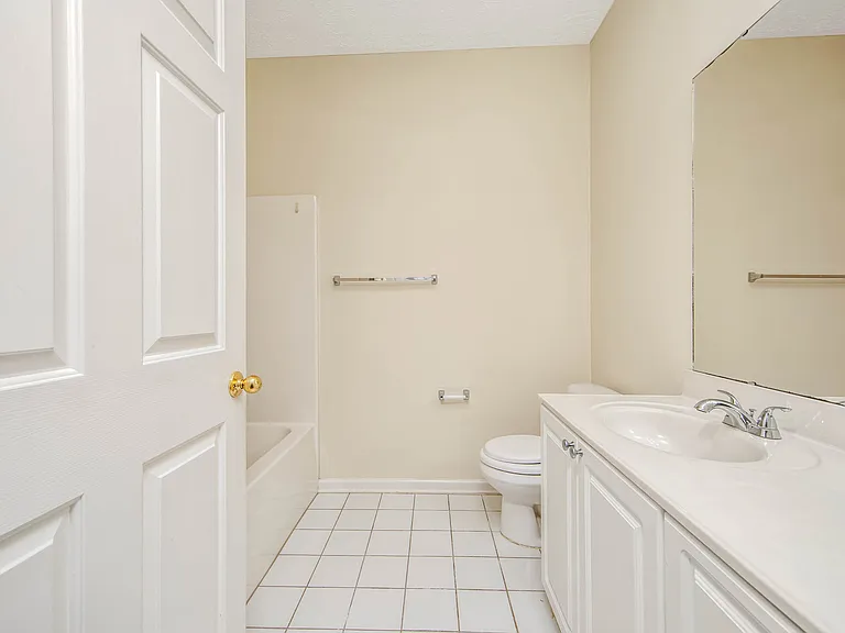 3930-101 Bardstown Ct — Photo 22