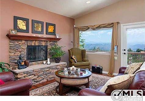 4th image of 210 Sierra Vista Dr