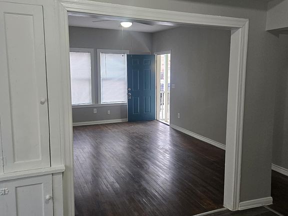 4th image of 407 Jackson St #407