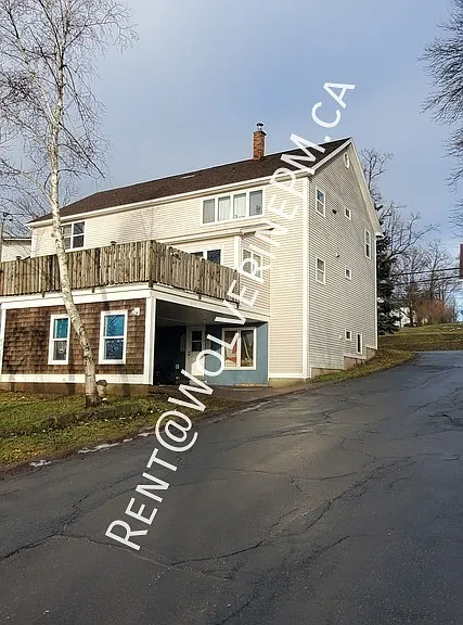 47 Denoon St #2 — Photo 4