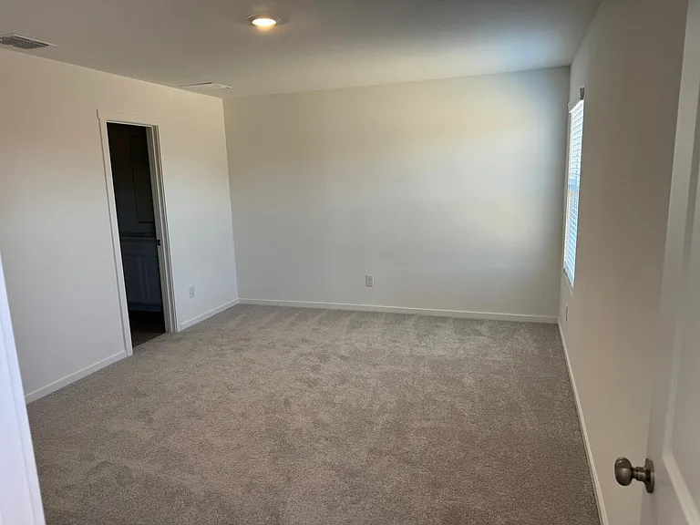 7909 Clements St — Photo 13