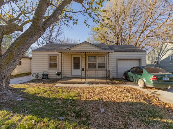 5733 E Grand Ave, Wichita, KS 67218