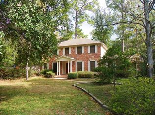 733 Stonewall Jackson Dr, Conroe, TX 77302