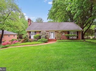 1808 Briar Ridge Ct, Mc Lean, VA 22101