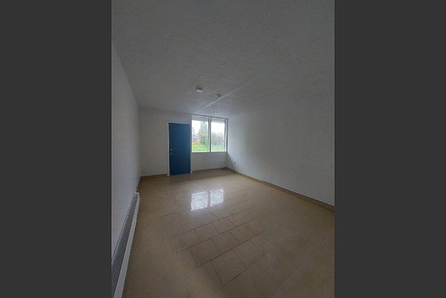 1st image of 410 Pim St #12