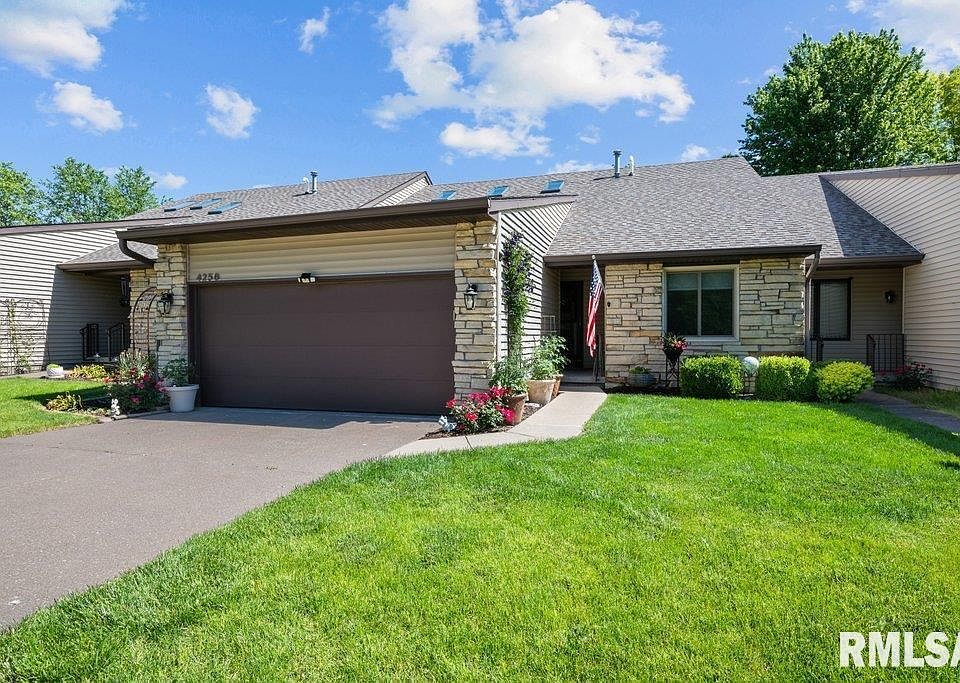 1st image of 4256 Woodfield Dr