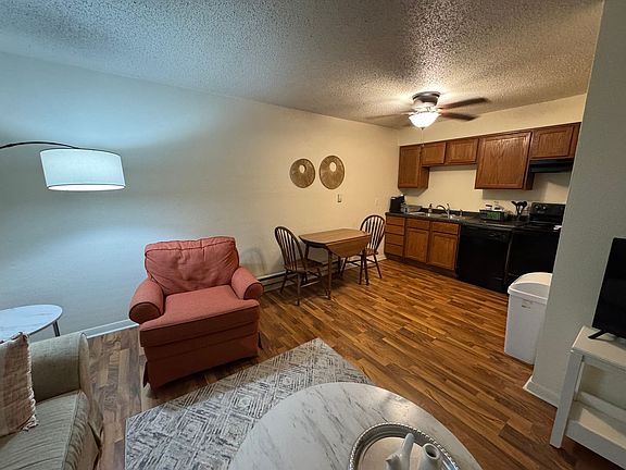 4th image of 723 20th St #1