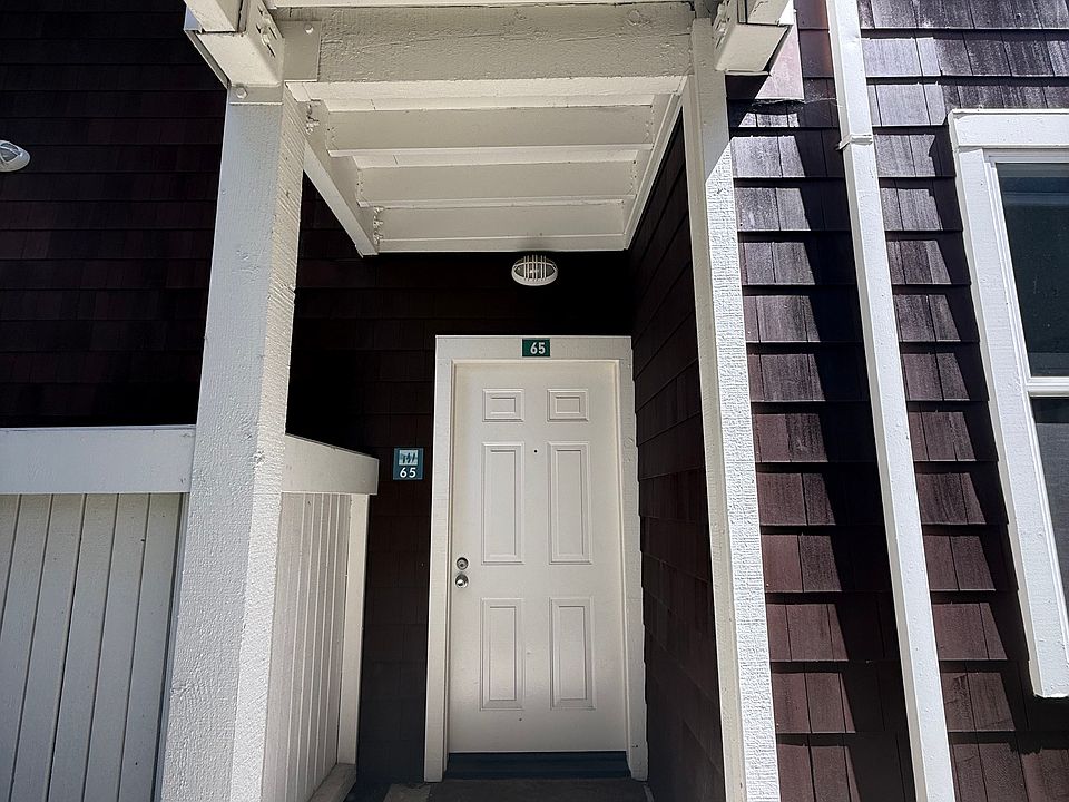 1st image of 65 Marina Lakes Dr