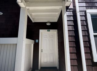 65 Marina Lakes Dr, Richmond, CA 94804