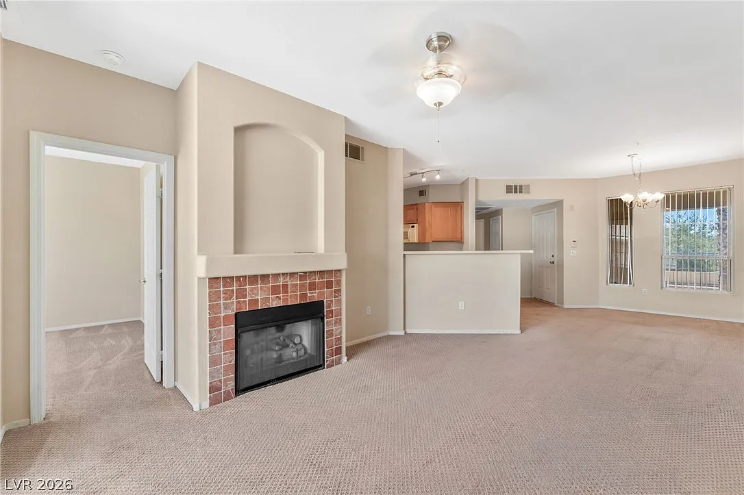 2 bed, 2.0 bath, 962 sqft, $1,400 — Photo 4
