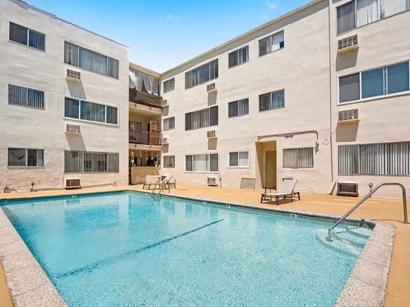 Hollywood Apartments