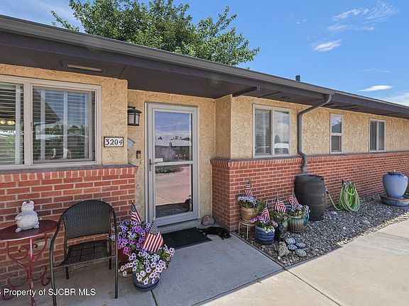 2nd image of 3204 Crescent Ave