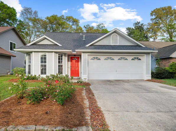 176 Wright Cir, Niceville, FL 32578