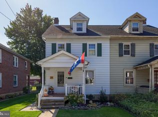 34 E Market St, Lititz, PA 17543