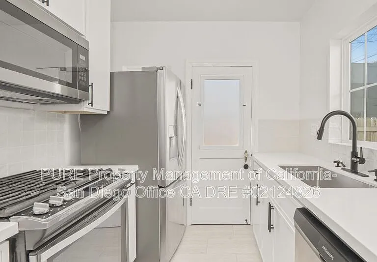 4218-28 Iowa St #4224 — Photo 8