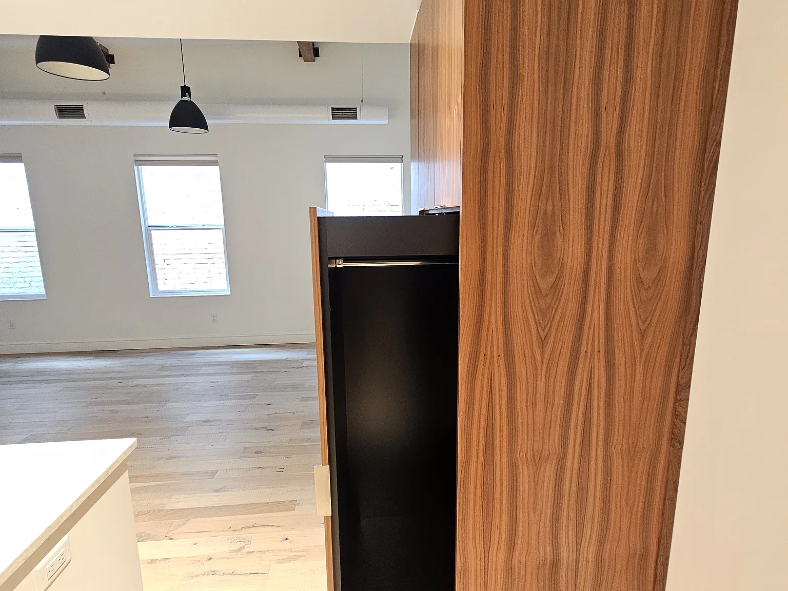 1 bed, 754 sqft, $1,600 — Photo 4