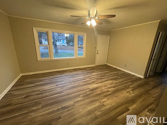 4th image of 938 Summer Dr