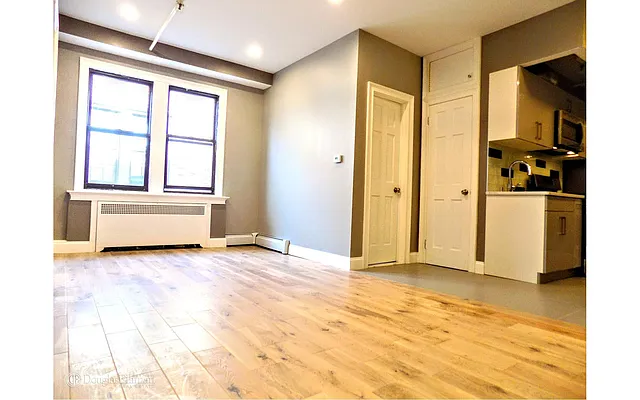 Rented by Douglas Elliman | media 36