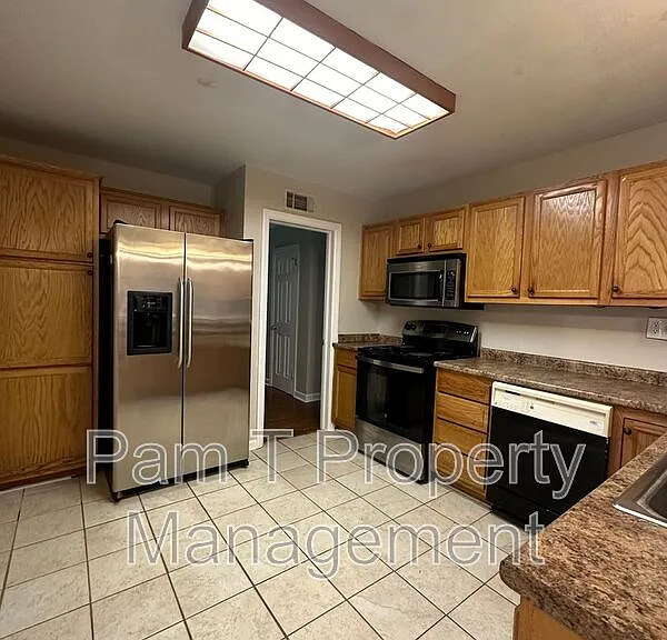 201 Kensington Dr — Photo 27