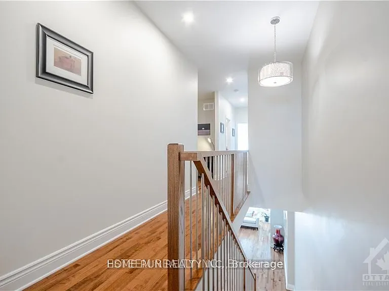 560 Mutual St — Photo 24