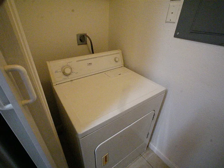 8197 Sands Point Dr #137 — Photo 6