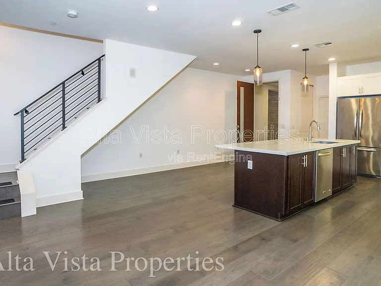 2549 Aperture Cir — Photo 8