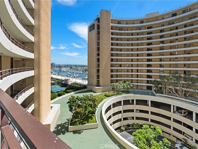 4265 Marina City Dr #511W — Photo 2